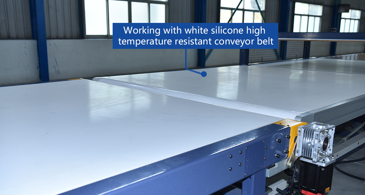 Working with white silicone high  temperature resistant conveyor belt